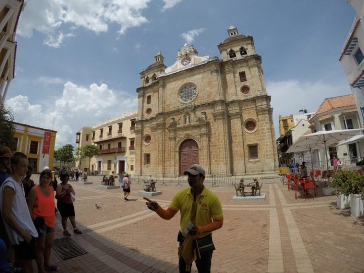 What to do in Cartagena? How about a free walking tour around the city. 