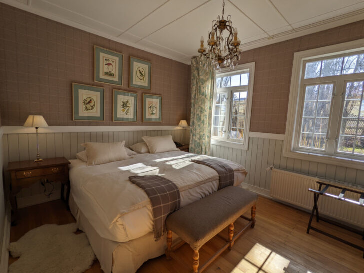 The beautiful English cottage style bedroom at Estancia Cerro Guido in Torres del Paine National Park